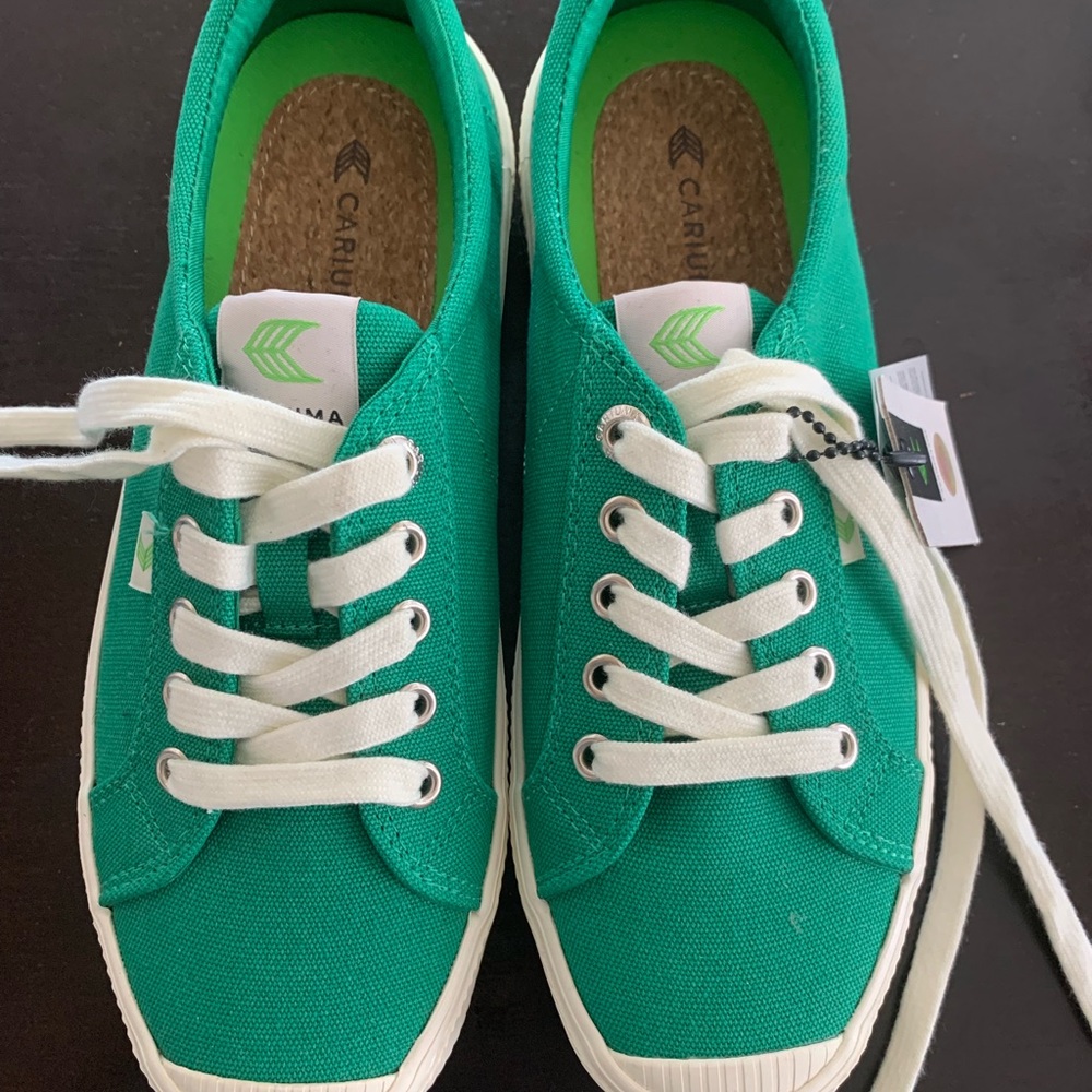 New womens low top sneaker